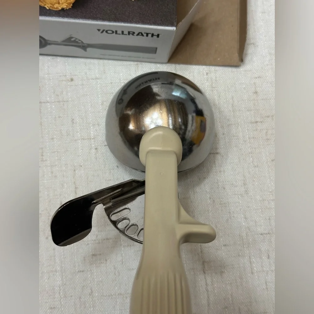Vollrath Disher w/Color Coded Handle - #10